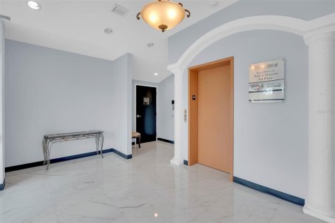 Immobilier commercial à louer à Fort Myers, Floride: 447.32 m2 № 2145037 - photo 14