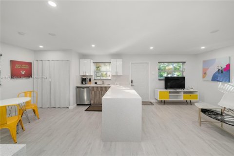 Commercial property in Miami, Florida 168.71 sq.m. № 1868483 - photo 23