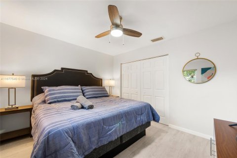 Commercial property in Miami, Florida 168.71 sq.m. № 1868483 - photo 14