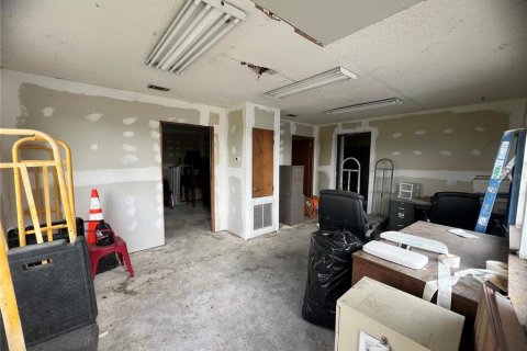 Commercial property in Lake City, Florida 1393.53 sq.m. № 1908413 - photo 7