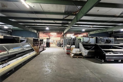 Commercial property in Lake City, Florida 1393.53 sq.m. № 1908413 - photo 11