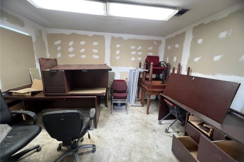 Commercial property in Lake City, Florida 1393.53 sq.m. № 1908413 - photo 8