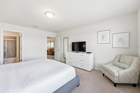 Touwnhouse à vendre à Kissimmee, Floride: 5 chambres, 210.42 m2 № 2215932 - photo 14