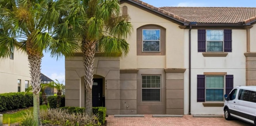 Touwnhouse à Kissimmee, Floride 5 chambres, 210.42 m2 № 2215932
