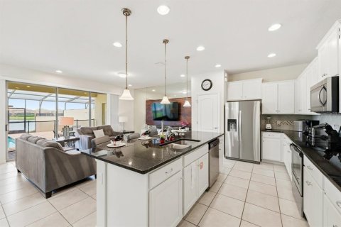 Touwnhouse à vendre à Kissimmee, Floride: 5 chambres, 210.42 m2 № 2215932 - photo 7