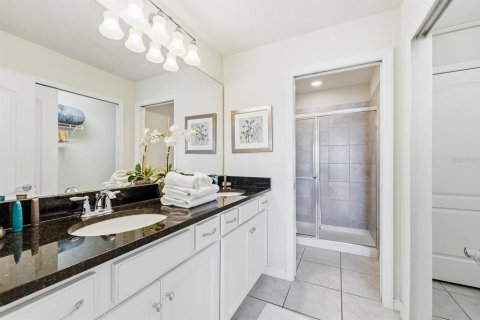 Touwnhouse à vendre à Kissimmee, Floride: 5 chambres, 210.42 m2 № 2215932 - photo 18