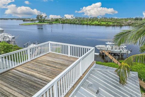 Casa en venta en Placida, Florida, 4 dormitorios, 361.02 m2 № 2095257 - foto 22