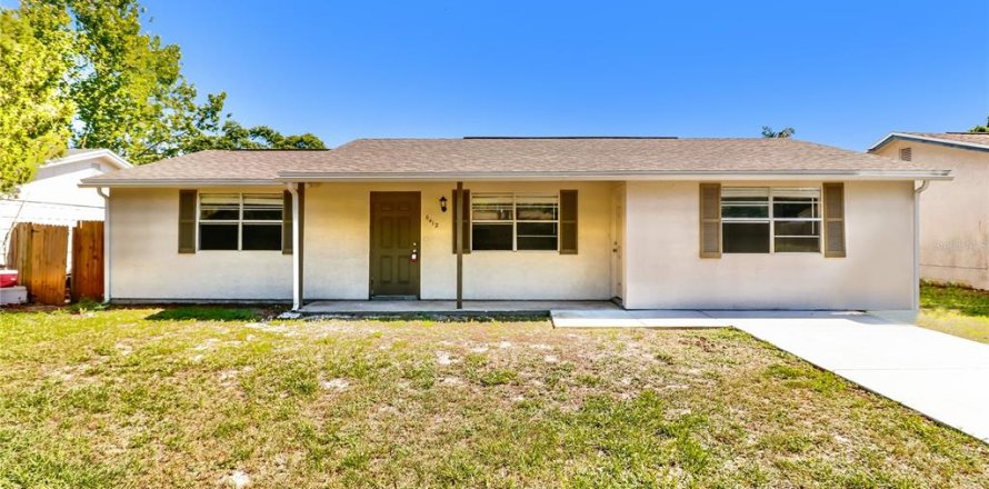 Casa en New Port Richey, Florida 3 dormitorios, 117.43 m2 № 1906090