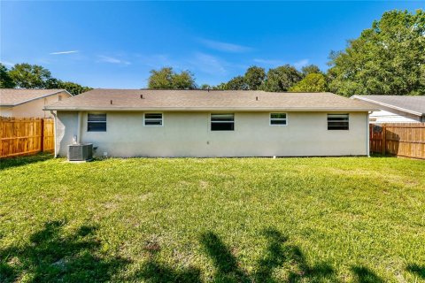 Casa en alquiler en New Port Richey, Florida, 3 dormitorios, 117.43 m2 № 1906090 - foto 15