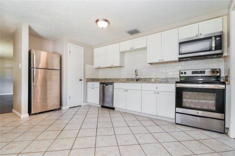 Casa en alquiler en New Port Richey, Florida, 3 dormitorios, 117.43 m2 № 1906090 - foto 6