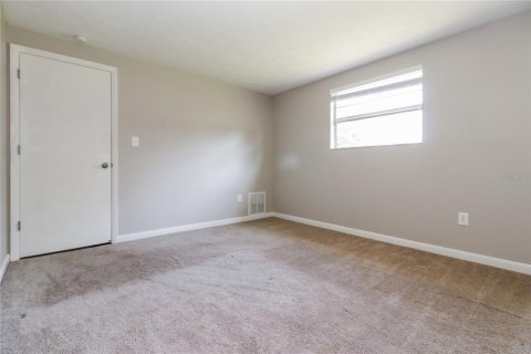 Casa en alquiler en New Port Richey, Florida, 3 dormitorios, 117.43 m2 № 1906090 - foto 13