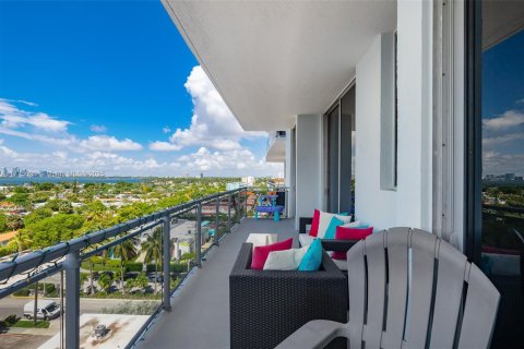 Condominio en venta en North Bay Village, Florida, 2 dormitorios, 135.45 m2 № 1861384 - foto 5