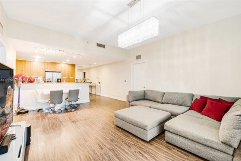 Condominio en venta en North Bay Village, Florida, 2 dormitorios, 135.45 m2 № 1861384 - foto 8