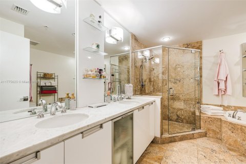 Condominio en venta en North Bay Village, Florida, 2 dormitorios, 135.45 m2 № 1861384 - foto 21