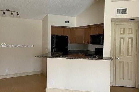 Condo in Sunrise, Florida, 2 bedrooms  № 1802824 - photo 2