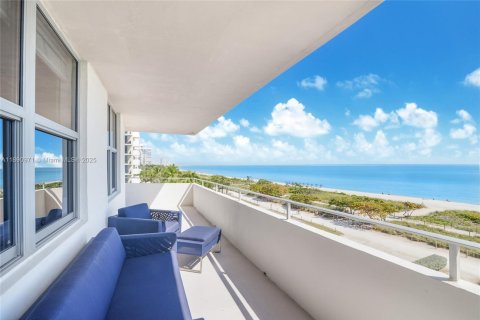 Condo in Surfside, Florida, 2 bedrooms  № 1945410 - photo 8