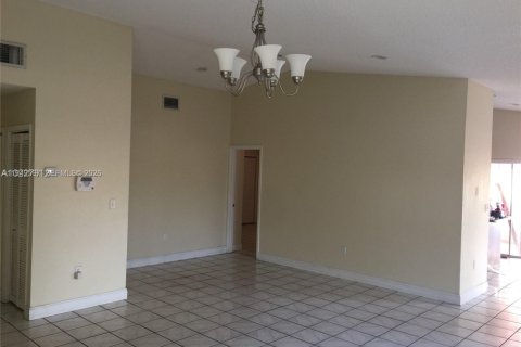 Villa ou maison à vendre à Homestead, Floride: 4 chambres, 147.34 m2 № 2005234 - photo 5