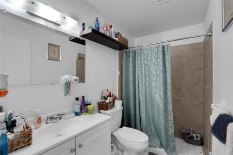 Casa en venta en Pompano Beach, Florida, 2 dormitorios, 88.26 m2 № 1136420 - foto 1