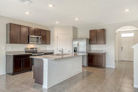 Villa ou maison à vendre à Bradenton, Floride: 5 chambres, 242.01 m2 № 2410396 - photo 12