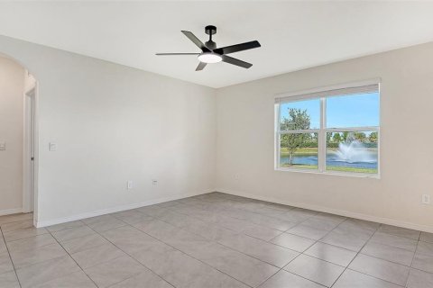 Villa ou maison à vendre à Bradenton, Floride: 5 chambres, 242.01 m2 № 2410396 - photo 18