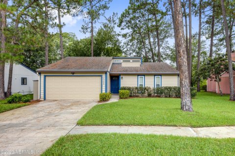 Casa en alquiler en Jacksonville, Florida, 3 dormitorios, 131.92 m2 № 820785 - foto 1