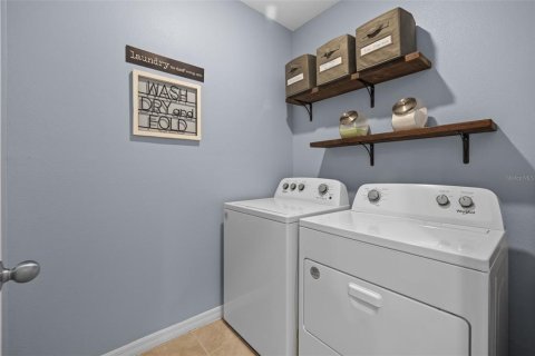 Casa en venta en Odessa, Florida, 4 dormitorios, 209.96 m2 № 2105091 - foto 28