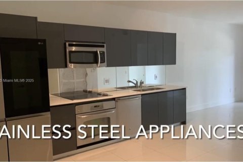Copropriété à vendre à Miami, Floride: 1 chambre, 66.8 m2 № 1991832 - photo 5