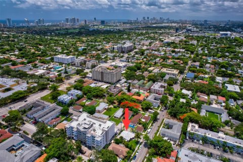 Villa ou maison à vendre à Hollywood, Floride: 2 chambres, 100.33 m2 № 1962552 - photo 20