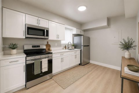 House in Hialeah, Florida 2 bedrooms, 92.9 sq.m. № 2083106 - photo 19