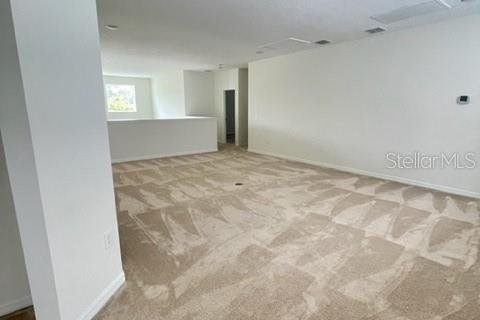 House in Winter Garden, Florida 5 bedrooms, 399.94 sq.m. № 2202387 - photo 8