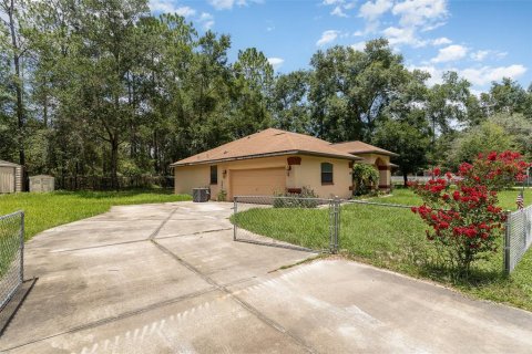 Villa ou maison à vendre à Dunnellon, Floride: 3 chambres, 164.16 m2 № 1846924 - photo 2