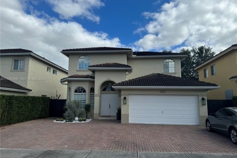 Villa ou maison à vendre à Miami, Floride: 5 chambres, 227.52 m2 № 1998842 - photo 18