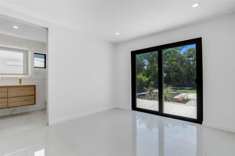 Villa ou maison à vendre à Fort Lauderdale, Floride: 3 chambres, 136.01 m2 № 2432871 - photo 18