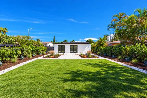 Villa ou maison à vendre à Fort Lauderdale, Floride: 3 chambres, 136.01 m2 № 2432871 - photo 4