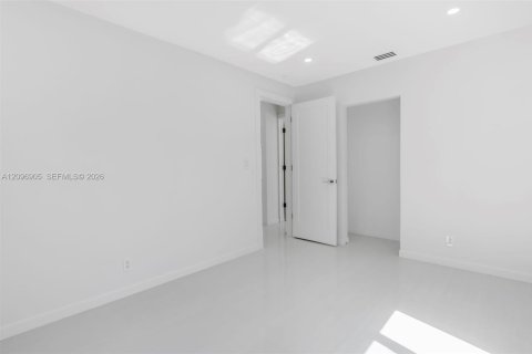 Villa ou maison à vendre à Fort Lauderdale, Floride: 3 chambres, 136.01 m2 № 2432871 - photo 16