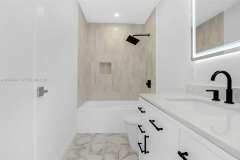 Villa ou maison à vendre à Fort Lauderdale, Floride: 3 chambres, 136.01 m2 № 2432871 - photo 14