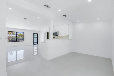Villa ou maison à vendre à Fort Lauderdale, Floride: 3 chambres, 136.01 m2 № 2432871 - photo 26
