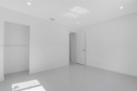 Villa ou maison à vendre à Fort Lauderdale, Floride: 3 chambres, 136.01 m2 № 2432871 - photo 21