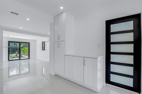 Villa ou maison à vendre à Fort Lauderdale, Floride: 3 chambres, 136.01 m2 № 2432871 - photo 19