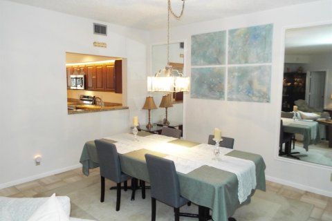 Copropriété à vendre à Pompano Beach, Floride: 2 chambres, 134.24 m2 № 2251403 - photo 4