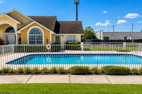 Touwnhouse à louer à Kissimmee, Floride: 2 chambres, 103.31 m2 № 2430865 - photo 14