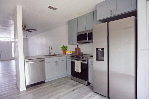 Touwnhouse à louer à Kissimmee, Floride: 2 chambres, 103.31 m2 № 2430865 - photo 5