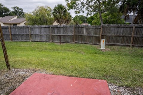 Touwnhouse à louer à Kissimmee, Floride: 2 chambres, 103.31 m2 № 2430865 - photo 13