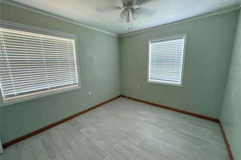 House in Saint Petersburg, Florida 2 bedrooms, 82.22 sq.m. № 1916118 - photo 10