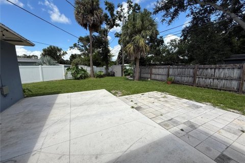 House in Saint Petersburg, Florida 2 bedrooms, 82.22 sq.m. № 1916118 - photo 12