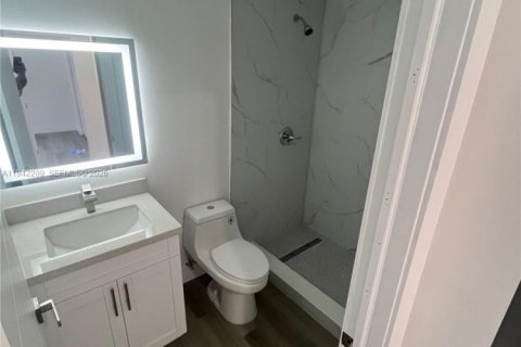 Villa ou maison à vendre à Miami Gardens, Floride: 3 chambres, 69.68 m2 № 1999347 - photo 6