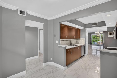 Copropriété à vendre à Coconut Creek, Floride: 2 chambres, 118.45 m2 № 2189813 - photo 4