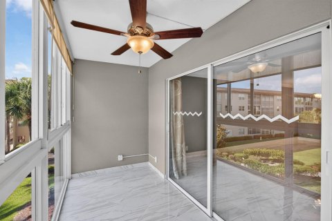 Copropriété à vendre à Coconut Creek, Floride: 2 chambres, 118.45 m2 № 2189813 - photo 17