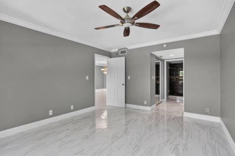 Copropriété à vendre à Coconut Creek, Floride: 2 chambres, 118.45 m2 № 2189813 - photo 20