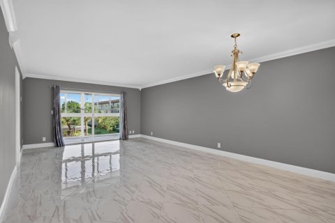 Copropriété à vendre à Coconut Creek, Floride: 2 chambres, 118.45 m2 № 2189813 - photo 8